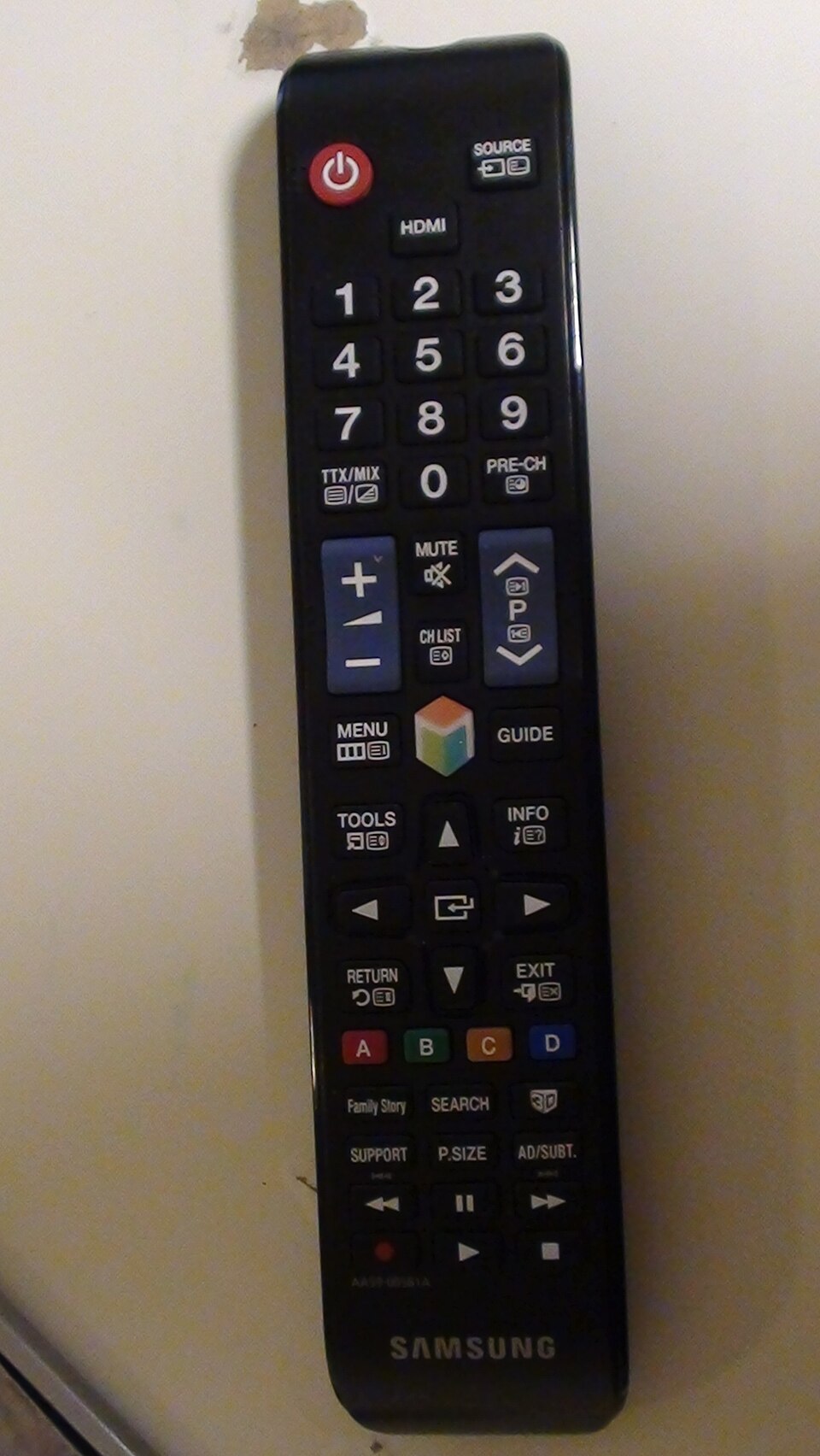 Τηλεχειριστήριο Smart TV για πλοήγηση σε εφαρμογές IPTV