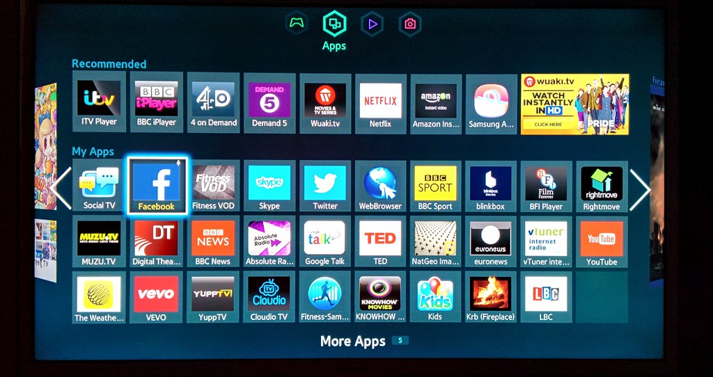 μενού εφαρμογών σε samsung smart tv με iptv app εγκατεστημένη