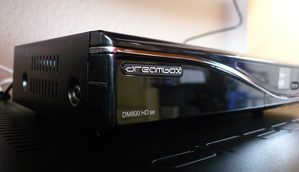Dreambox 800 HD δέκτης με υποστήριξη Enigma2 για IPTV